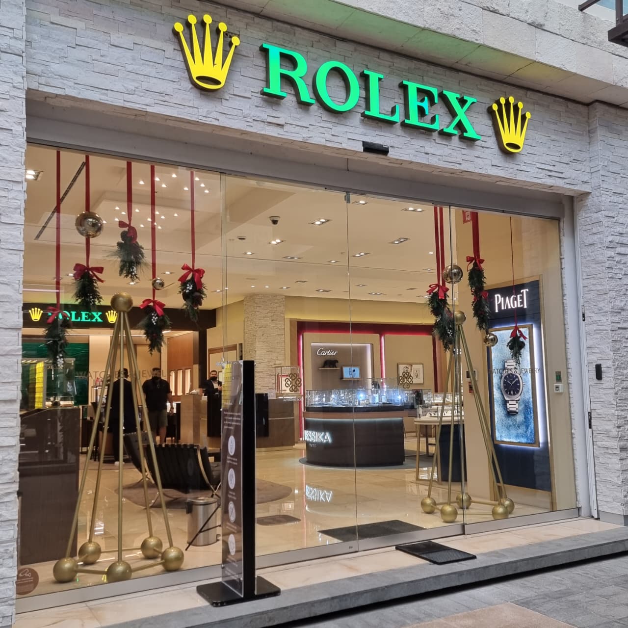 Rolex — Boutique Ultrajewels — Letras luminosas frontal + lateral